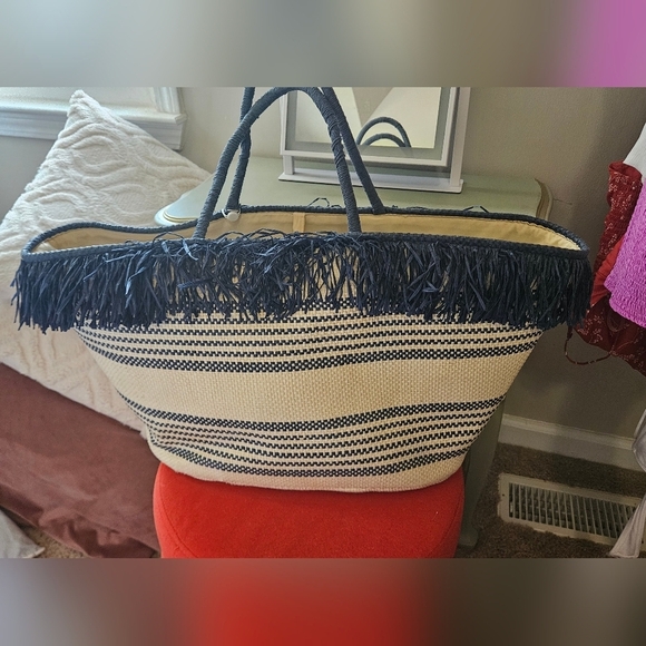 MUDPIE Fringe Straw Tote Navy Stripe. NWT - Picture 15 of 16